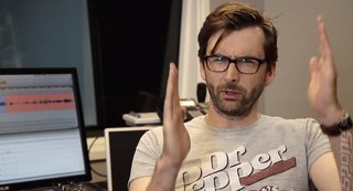 Video: David Tennant Kinects